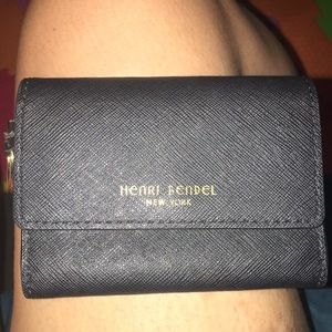 Henri Bendel key wallet